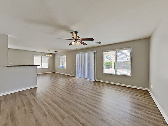 4th image of 13005 W Mauna Loa Ln