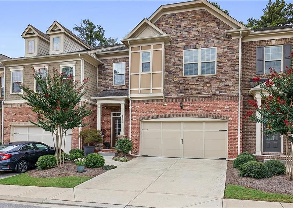 1st image of 4816 Blue Elm Lane