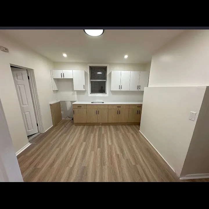 145 Park Ave #1L