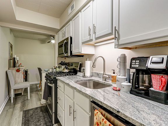 2nd image of 100 Garden Gate Dr #110F