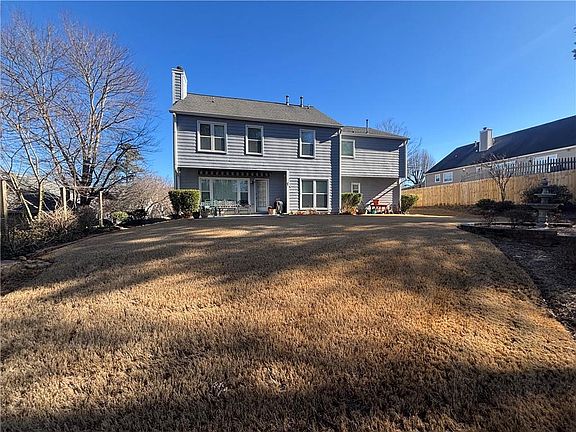 2nd image of 2203 Loudon Ln NW