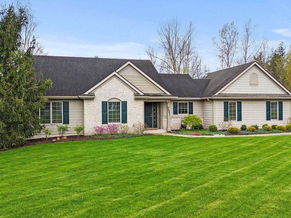 2002 Kelleys Lndg, Fort Wayne, IN 46825 | Zillow