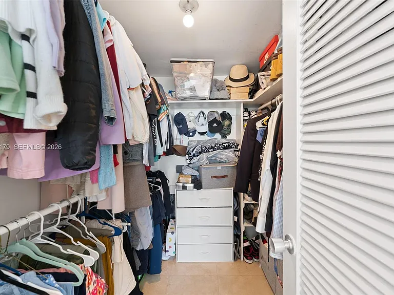 900 Bay Dr #421 — Photo 12