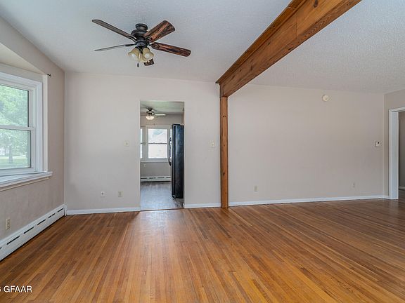 2nd image of 1524 4th Ave N