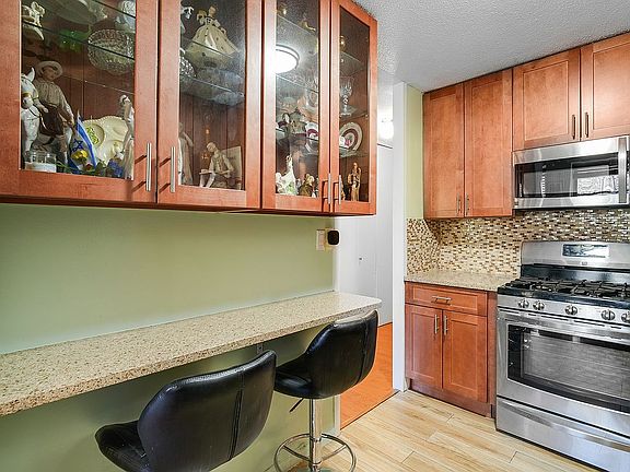 3rd image of 290 W 232nd St APT 3A