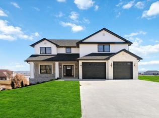 162 Tatum Pointe Dr, Somerset, KY 42503