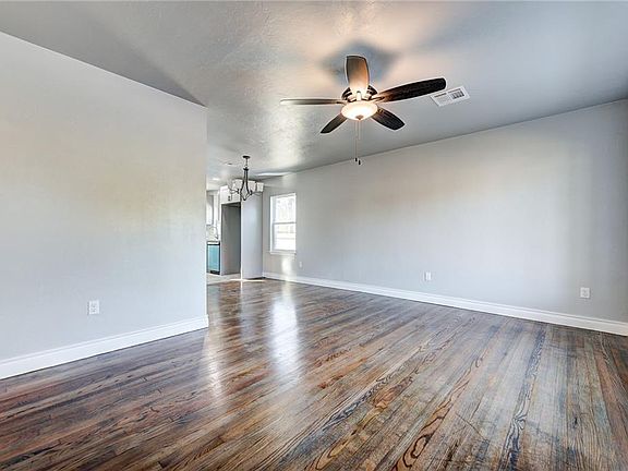 5th image of 1030 Idaho St