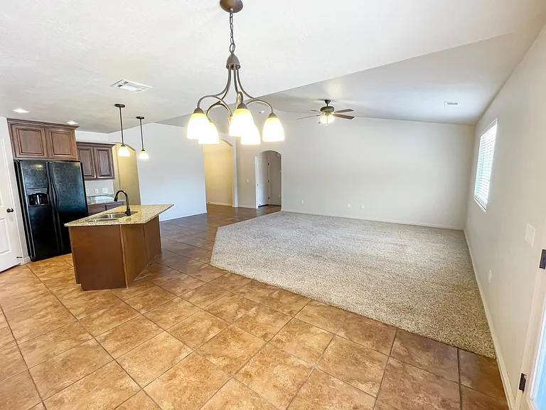 1228 W 200 N — Photo 9