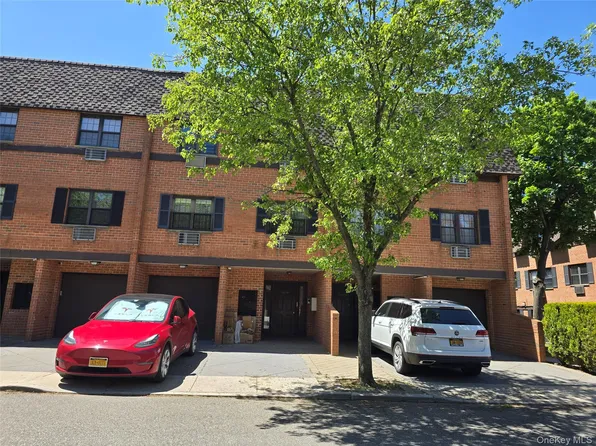 220-30 64th Avenue 3 Fl, Bayside, NY 11364