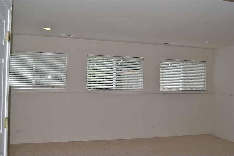 1st image of 4003 Phillip Dr