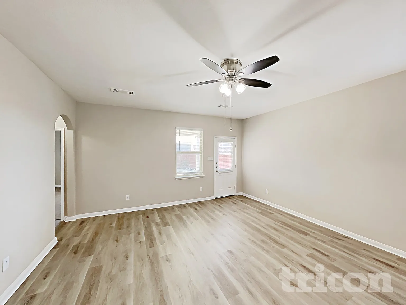 6008 Obsidian Creek Drive Fort Worth TX — Photo 4