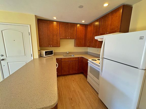 4th image of 755 14th Ave APT 704