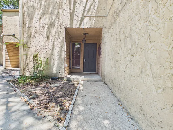 4345 Carter Creek Pkwy, Bryan, TX 77802