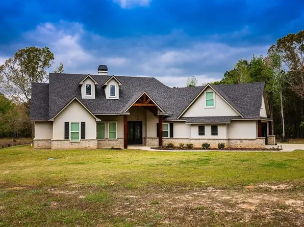 845 Fm 31 N, De Berry, TX 75639
