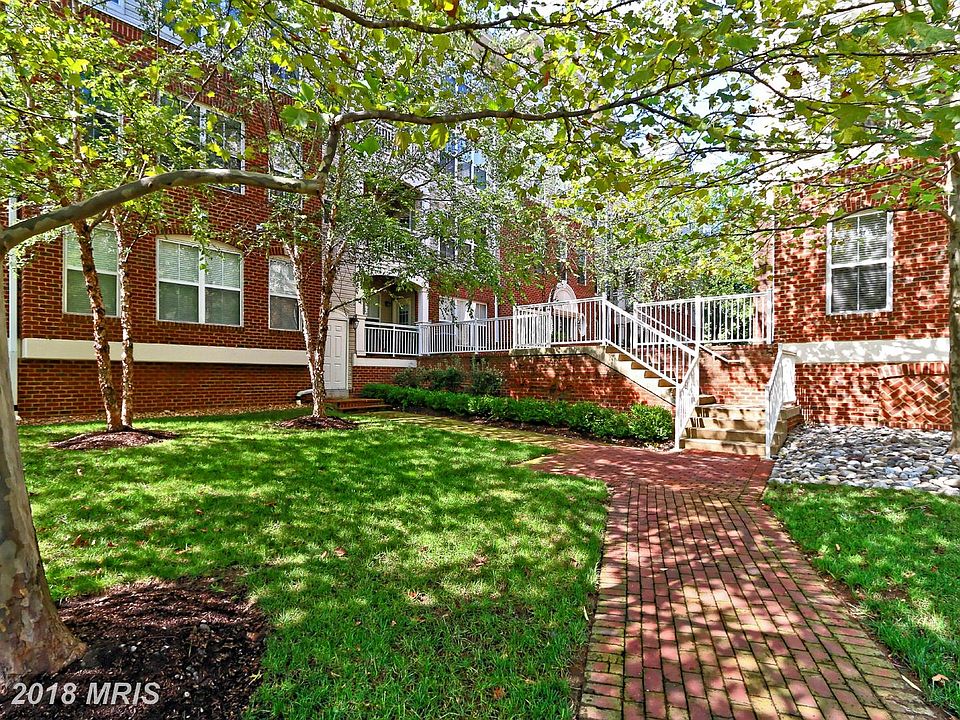 1st image of 5108 Donovan Dr APT 304