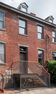 414 Sampsonia Way, Pittsburgh, PA, 15212