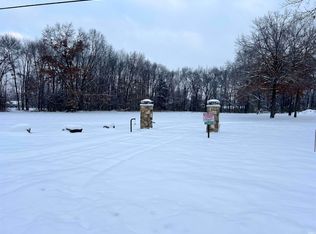 3406 Greenleaf Blvd, Elkhart, IN 46514