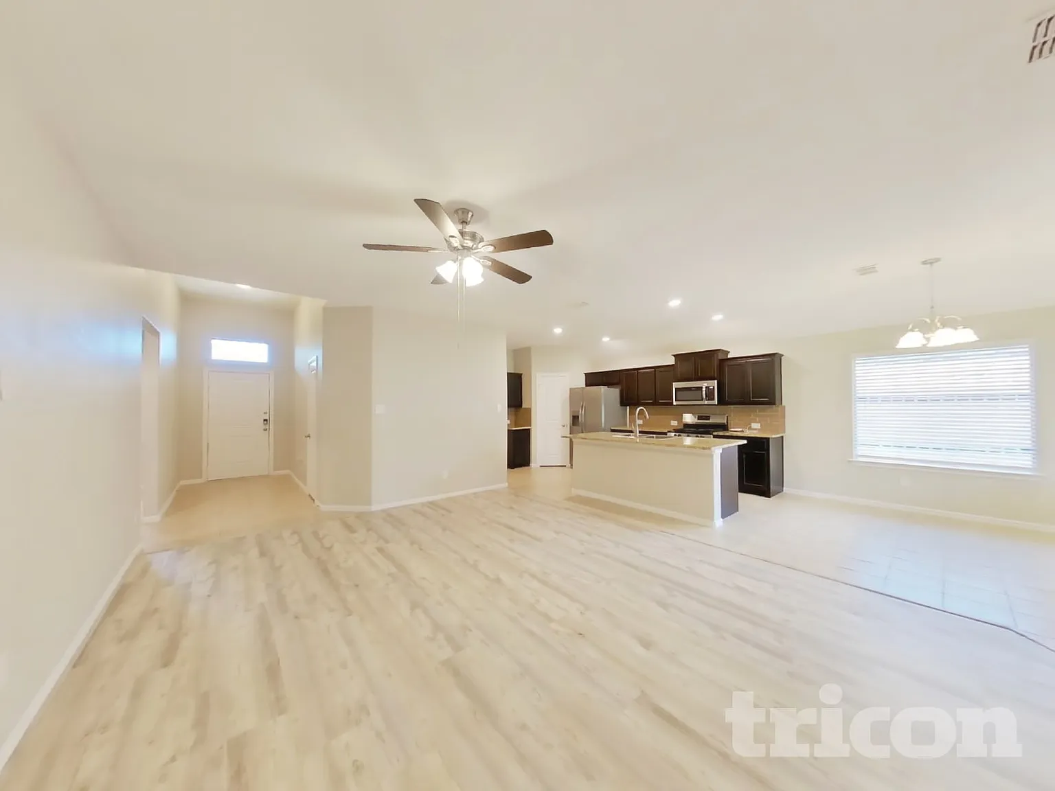 10020 Poinsett Way Fort Worth TX — Photo 4