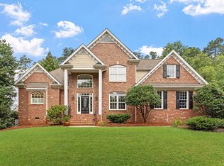 312 Flint Point Ln, Holly Springs, NC 27540