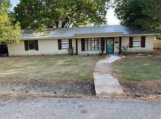 501 W Austin Ave, Cooper, TX 75432