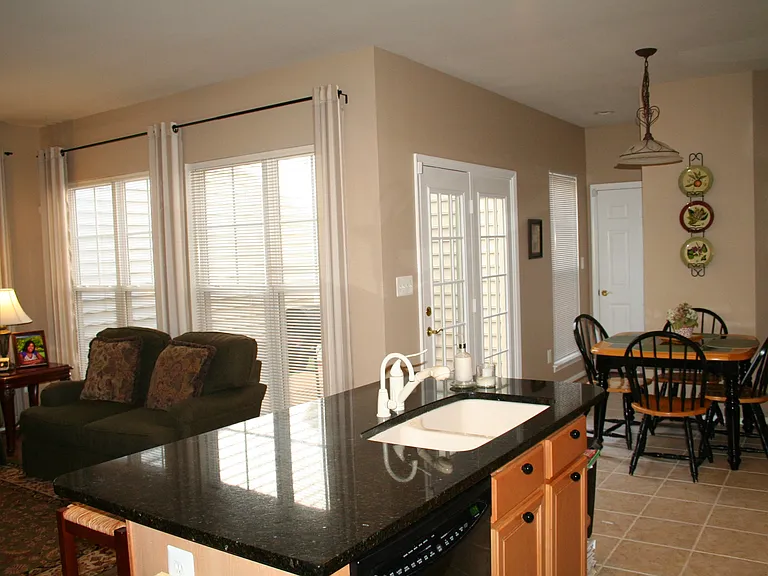 9135 Stonegarden Dr — Photo 20