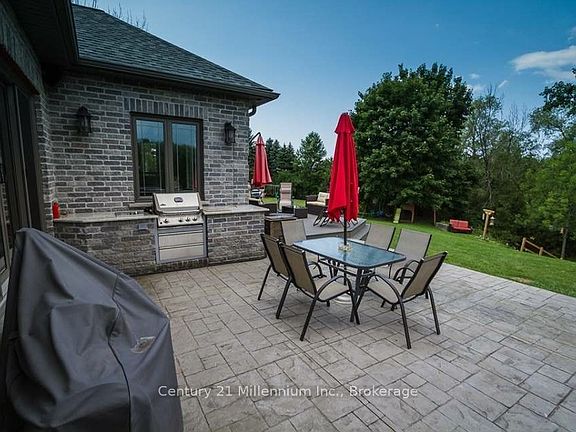 3rd image of 72235 Lakeshore Rd #Rr-1