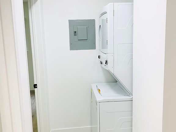 5th image of 1235 N Ogden Dr #7-H