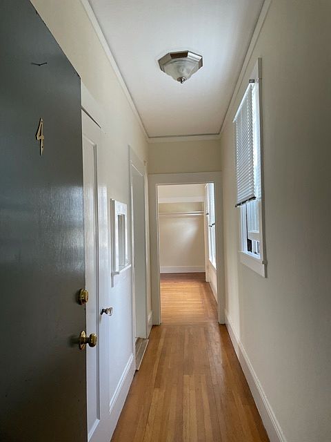 1st image of 457 40th St APT 4