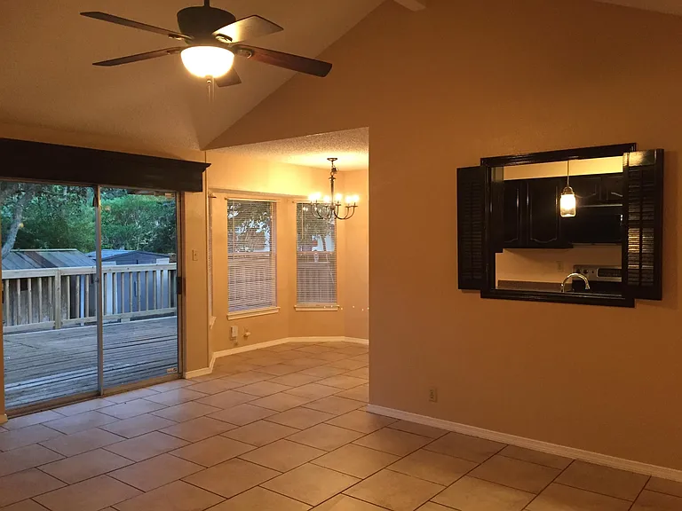 8358 Timber Gln — Photo 9