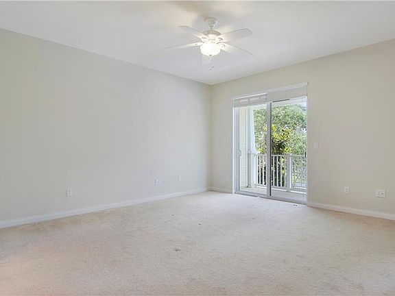 4th image of 1327 N Jeaga Dr