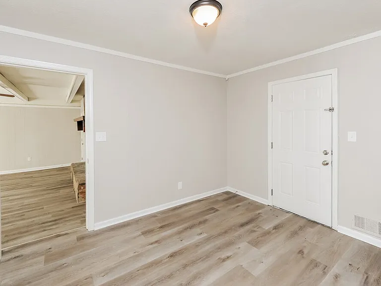 1338 W Stoneybrook Dr — Photo 13