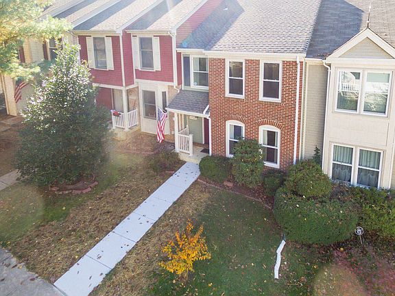 2nd image of 11528 Hill Meade Ln
