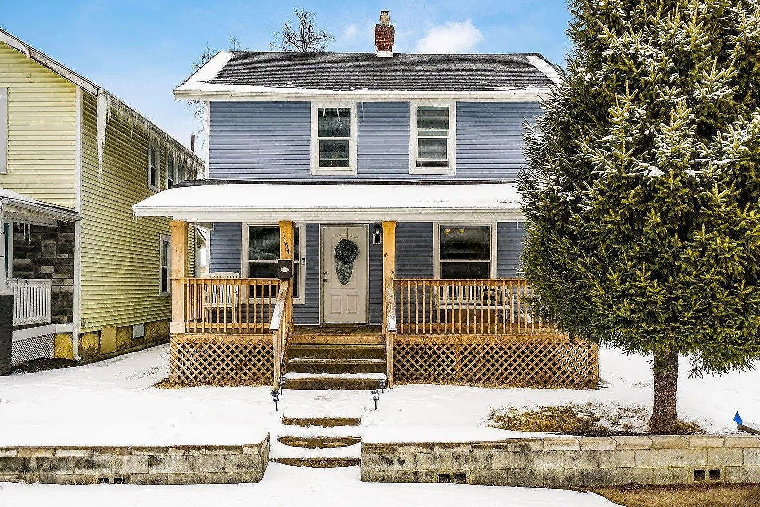 1154 E Sycamore St photo 1
