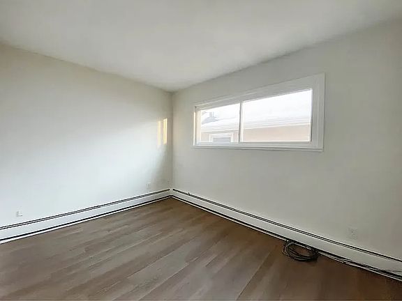 5th image of 1433 4th St NE APT 2