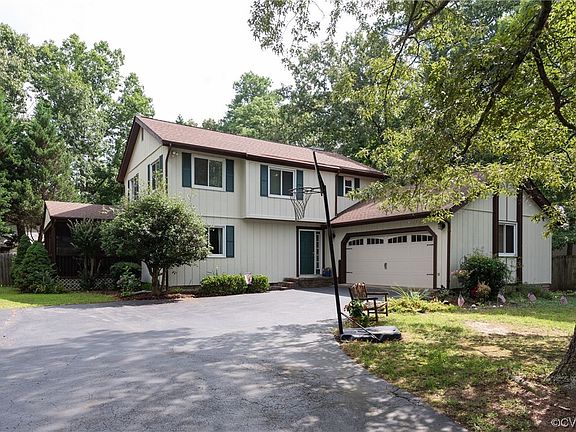 3rd image of 3731 Horseshoe Dr