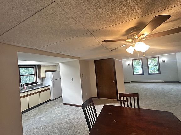 3rd image of 121 Rushbrook Rd #2