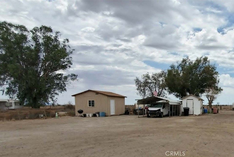 1st image of 5631 Colorado River Rd