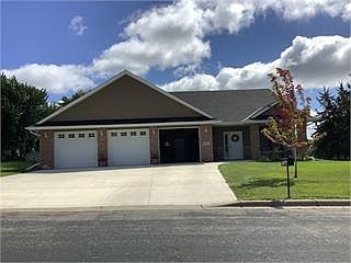 1st image of 324 9th Ave NW