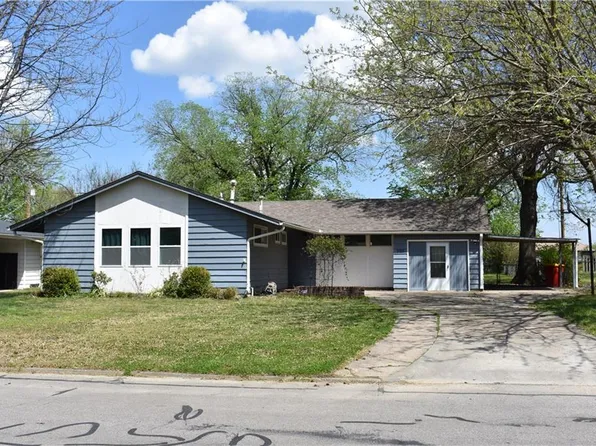 707 Normal St, Pittsburg, KS 66762