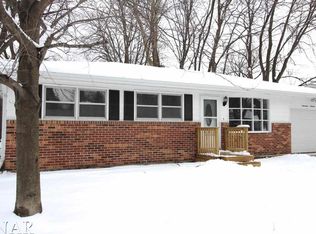 1713 Hoover Dr, Normal, IL 61761