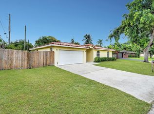 1701 SW 95th Ter, Hollywood, FL 33025