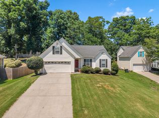 17 Waterfield Ct, Greer, SC 29650
