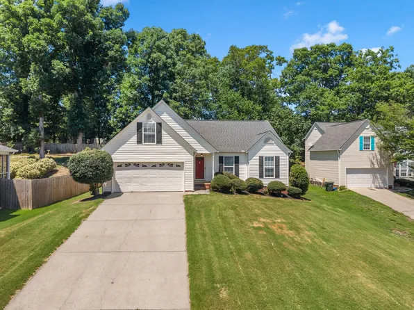 17 Waterfield Ct, Greer, SC 29650