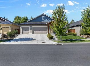445 NW 28th St, Redmond, OR