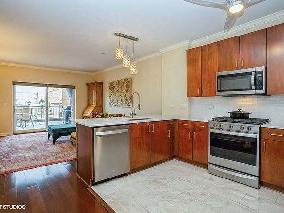 3rd image of 135 S York St Unit 226