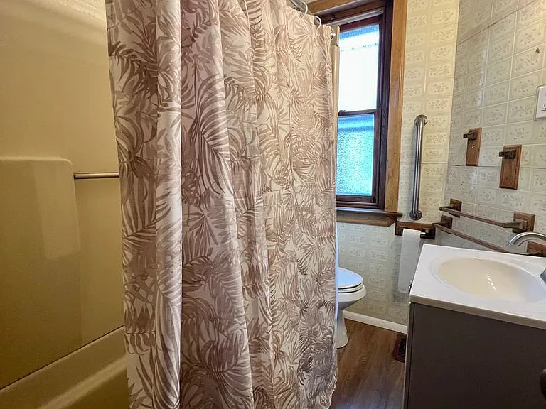 502 Buttonwood St — Photo 20