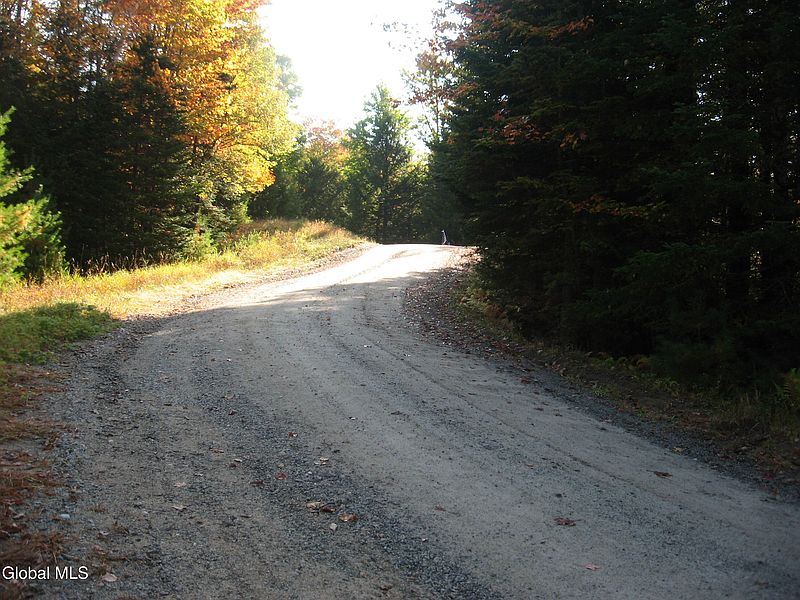 5th image of 14 Granite Ridge Road