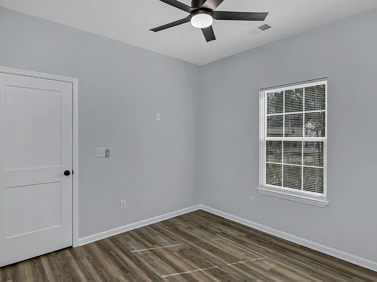 32 Roberson St — Photo 20