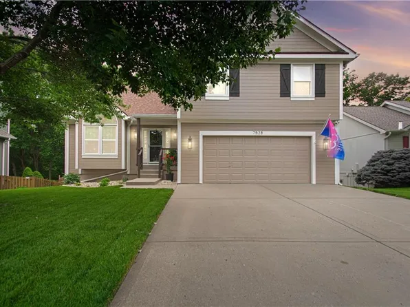 7528 N Tullis Ave, Kansas City, MO 64158