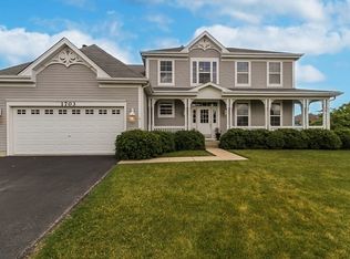 1703 Thurow St, Sycamore, IL 60178